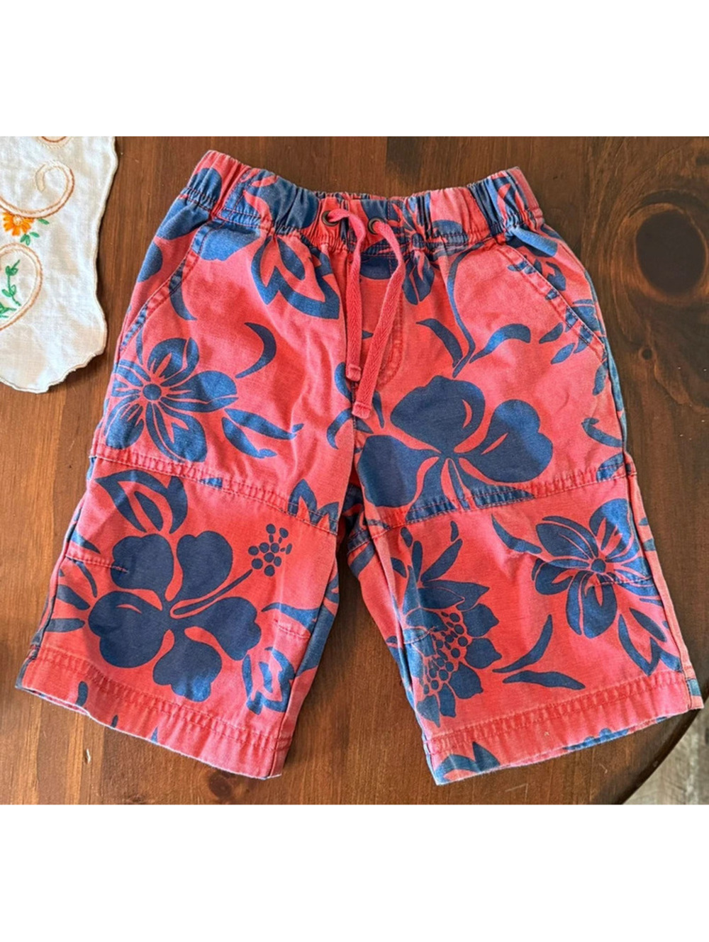 Mini Boden Hawaiian Floral Shorts